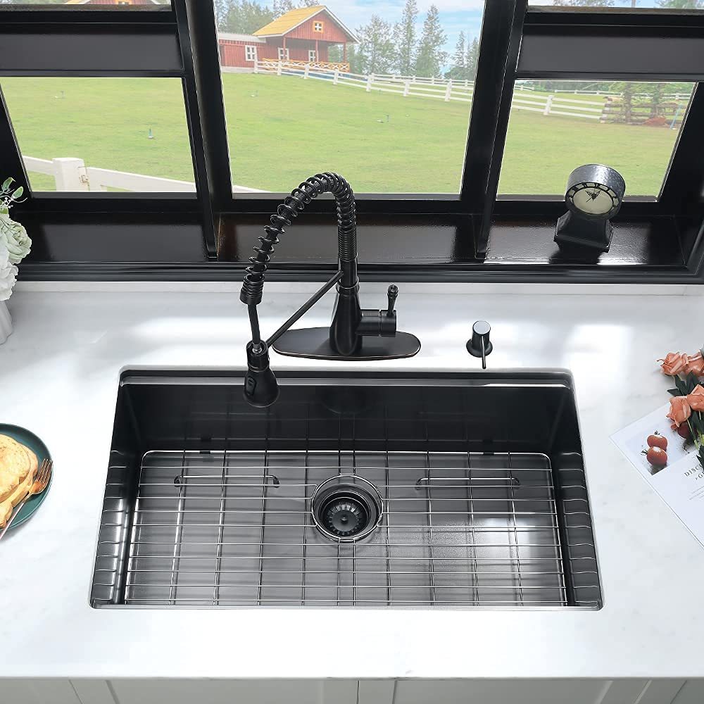 Workstation 32" L X 19" W Undermount Kitchen Sink With black-stainless steel