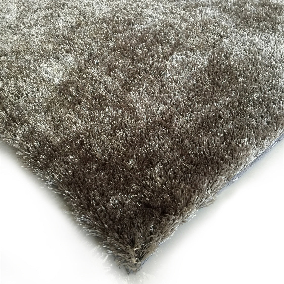 "Fuzzy Shaggy" Hand Tufted Area Rug silver-polyester