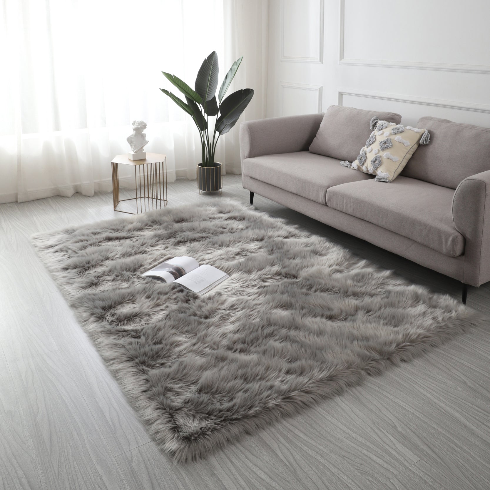 "Cozy Collection" Ultra Soft Fluffy Faux Fur Sheepskin light grey-polyester