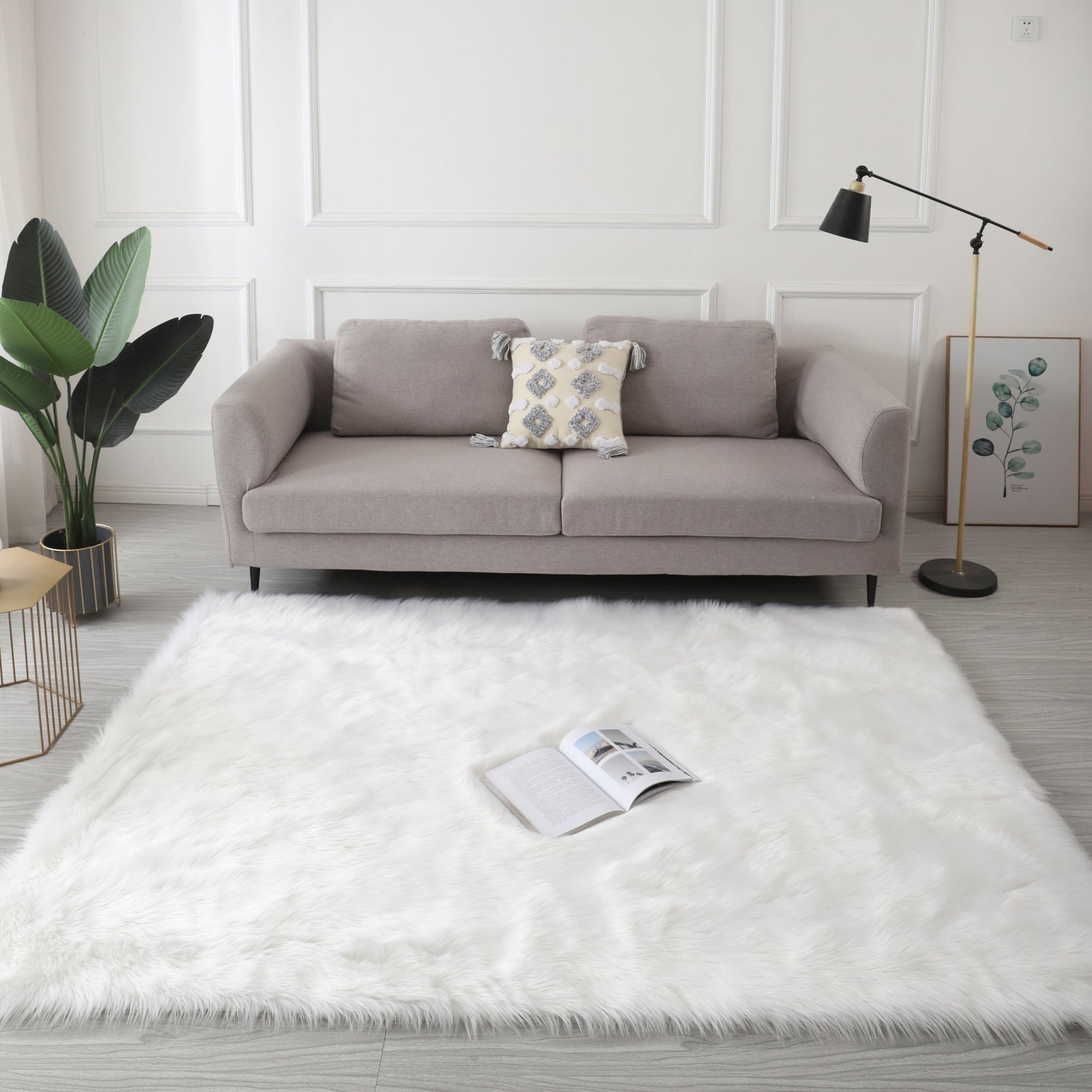 "Cozy Collection" Ultra Soft Fluffy Faux Fur Sheepskin white-polyester