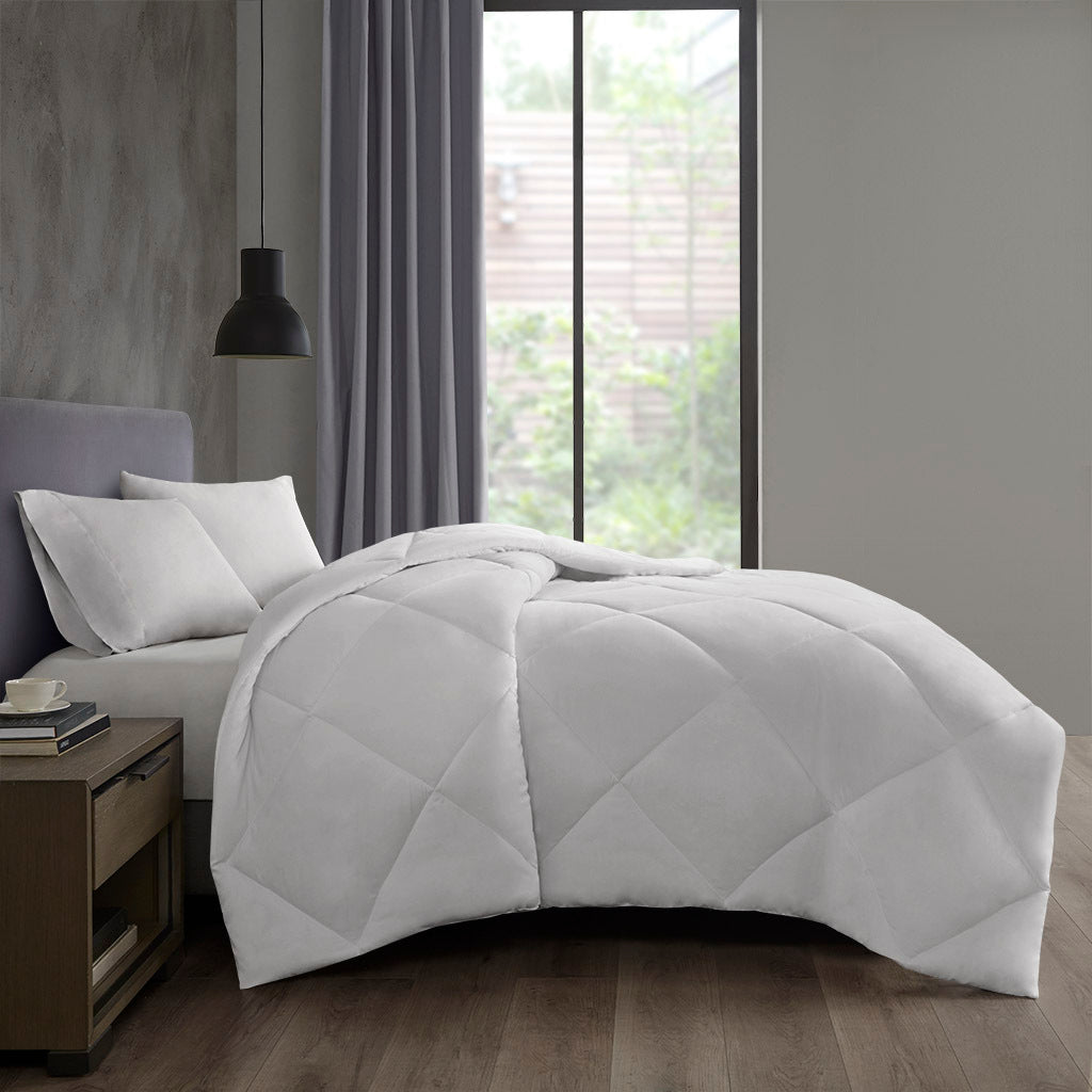 Oversized Down Alt Comforter with HeiQ Smart Temp white-polyester