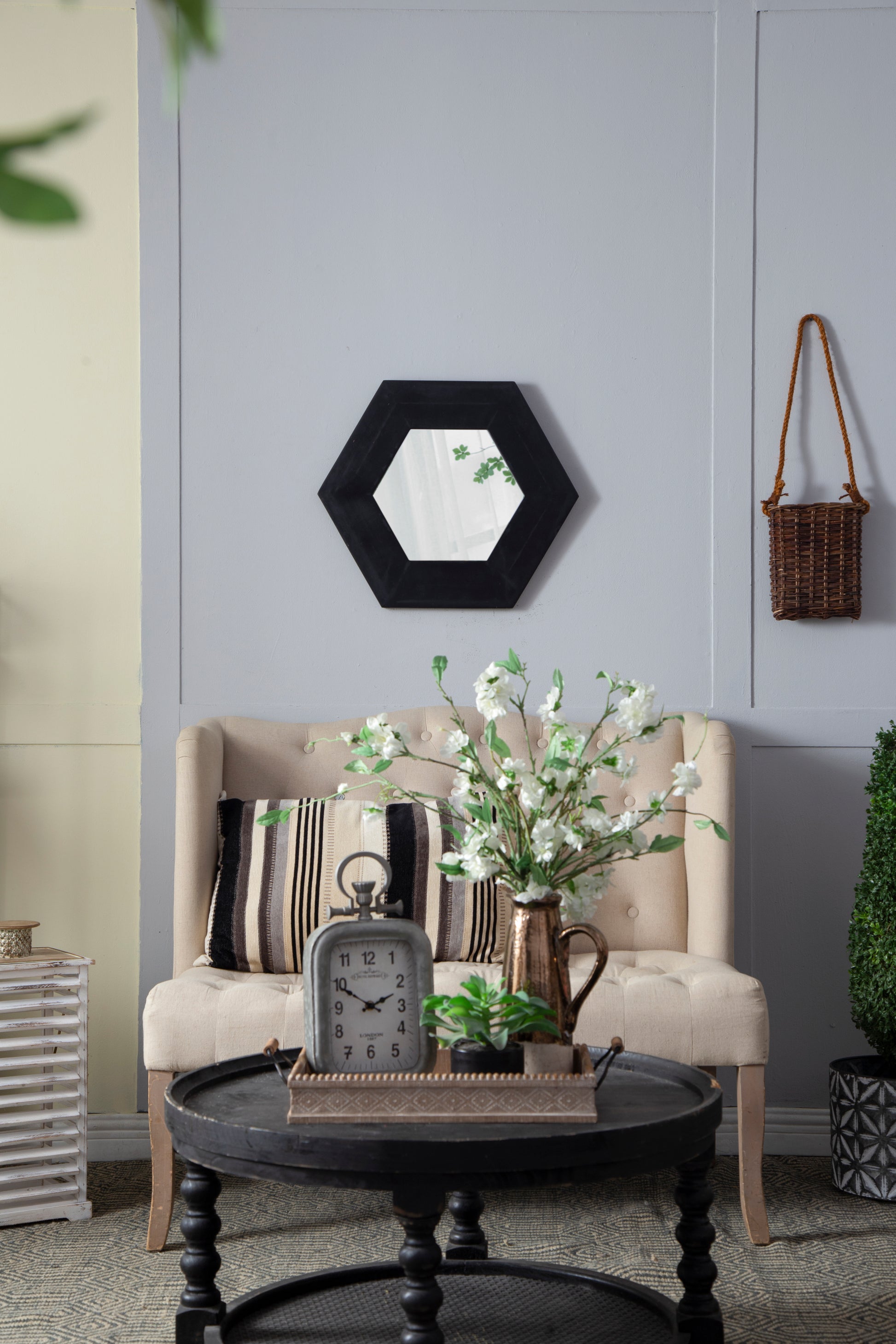 18.5" x 18.5" Hexagon Mirror with Solid Wood Frame black-wood+glass