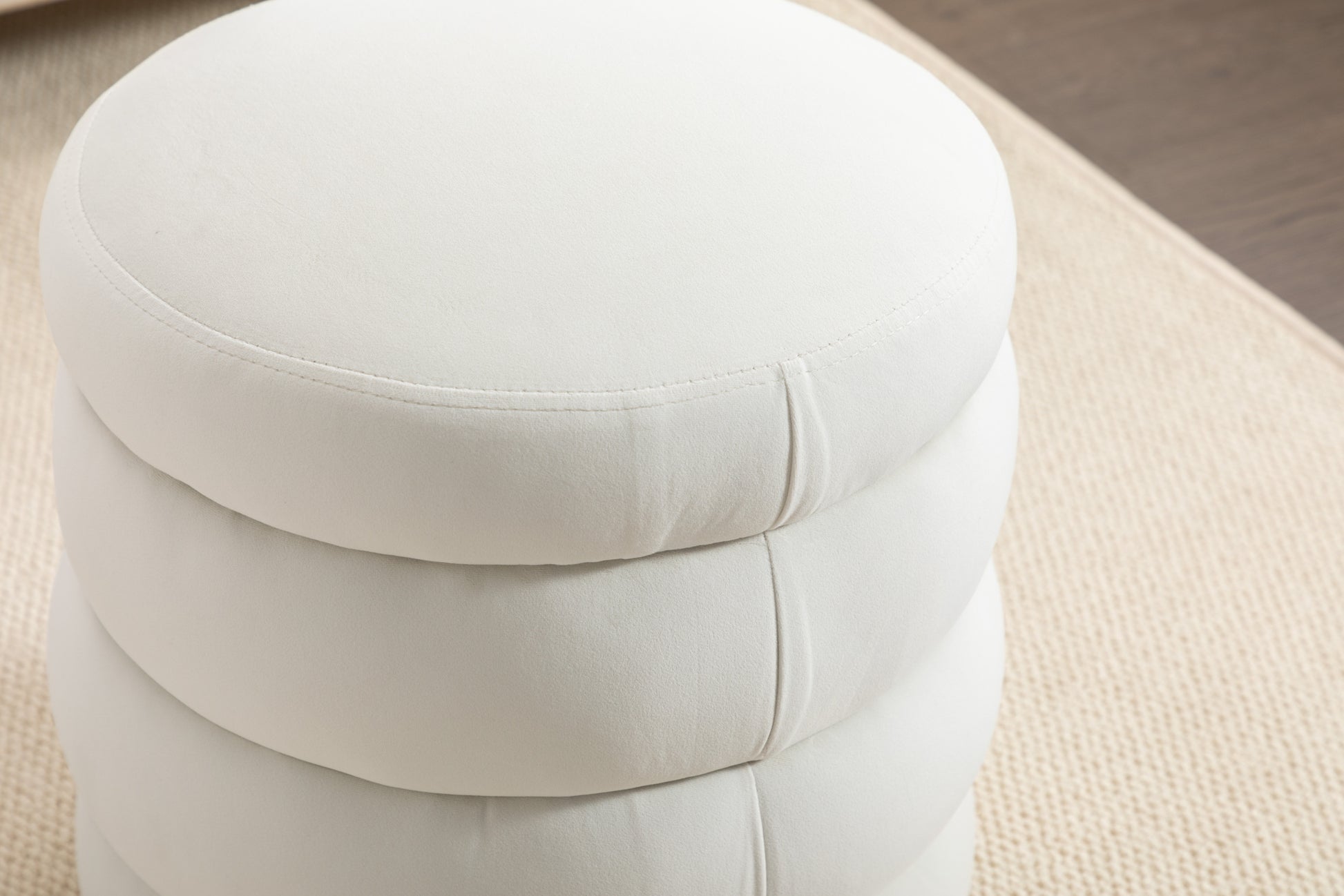 006 Soft Velvet Round Ottoman Footrest