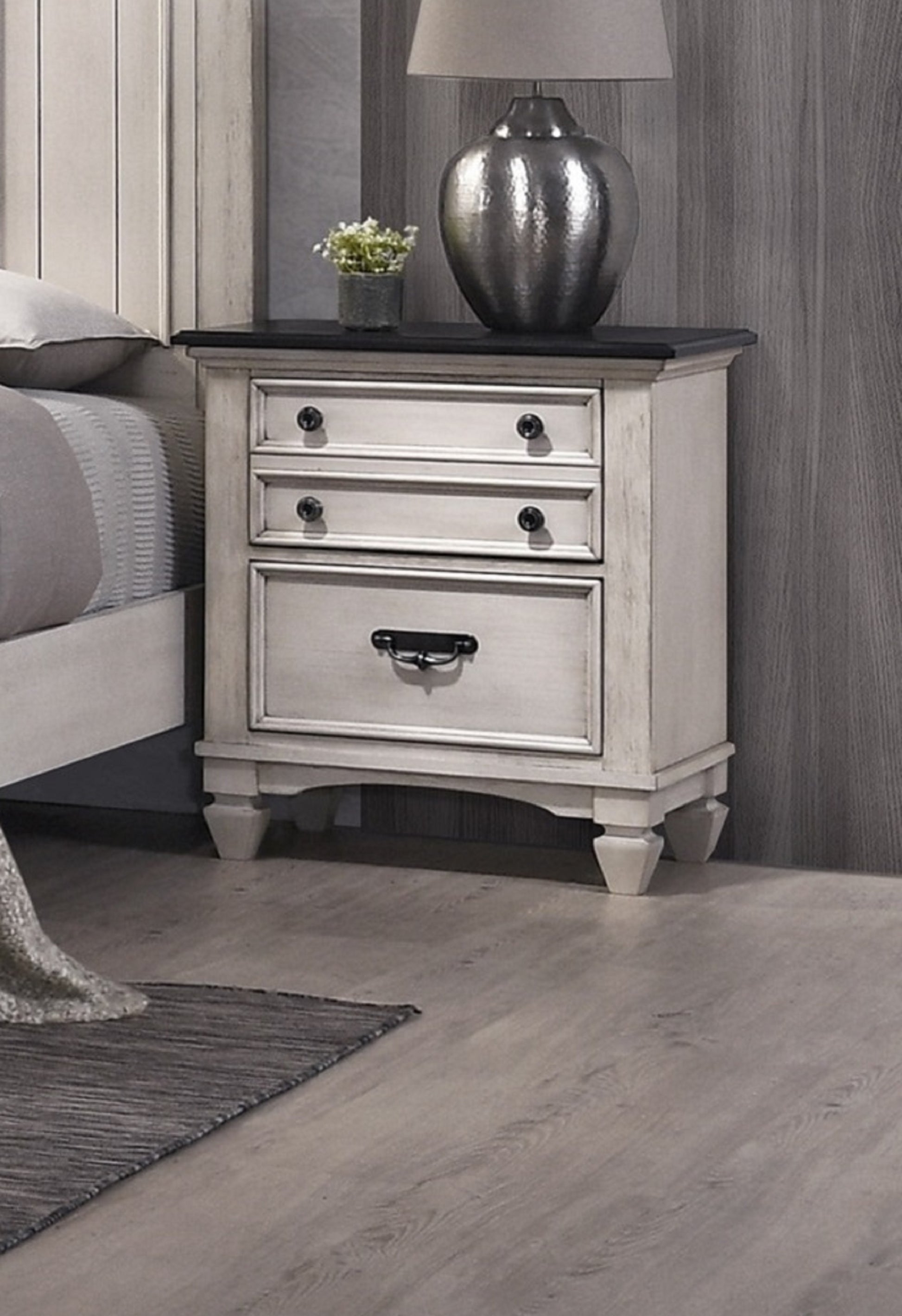 Beautiful Two Tone Finish 1 Pc Nightstand End