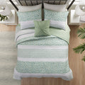 4 Piece Seersucker Quilt Set with Throw Pillow green-polyester