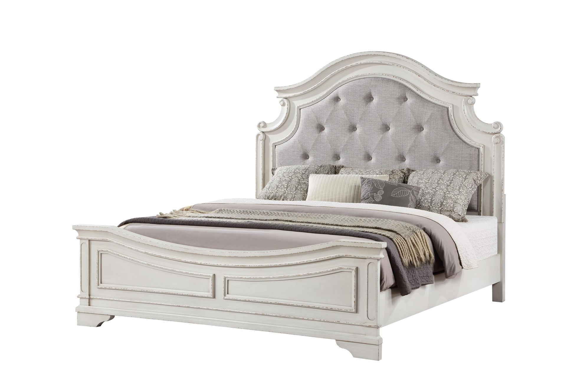 Noble Traditional Style Queen Bed with Button