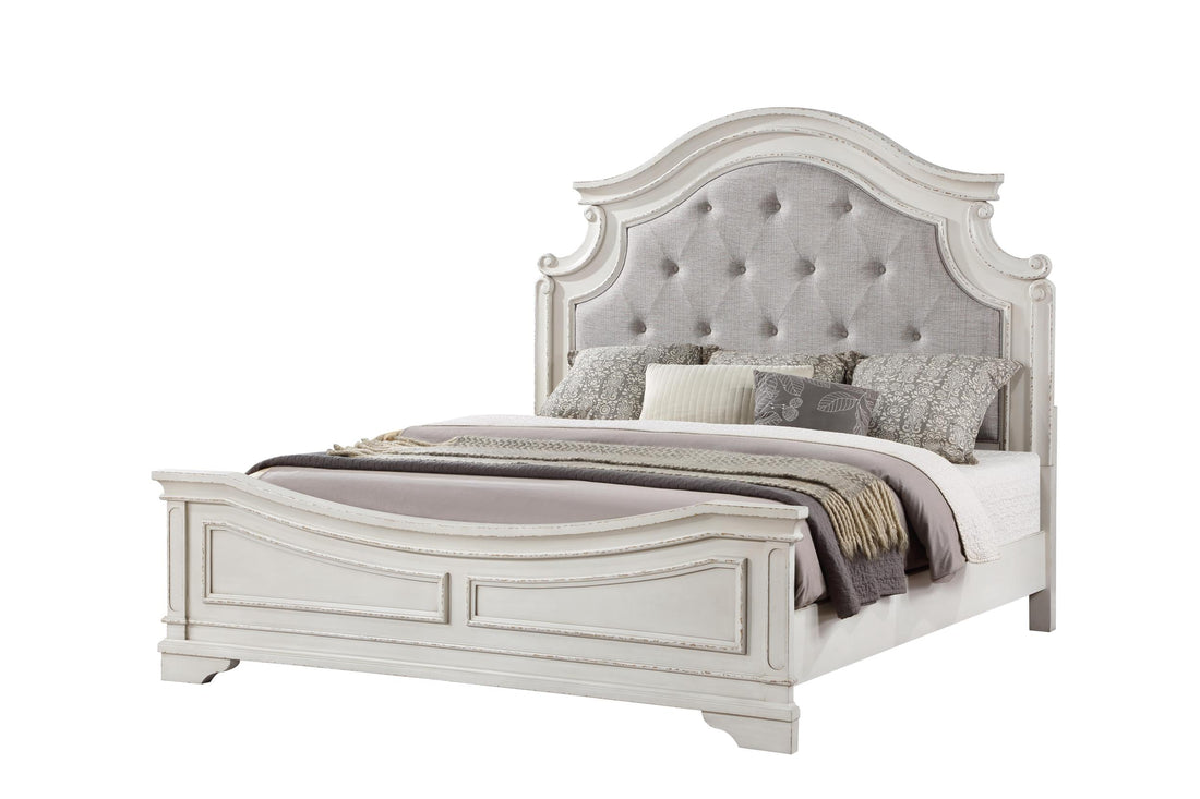 Noble Traditional Style King Bed with Button