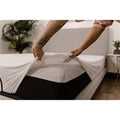 Quiet Comfort Mattress Protectoer Queen - White