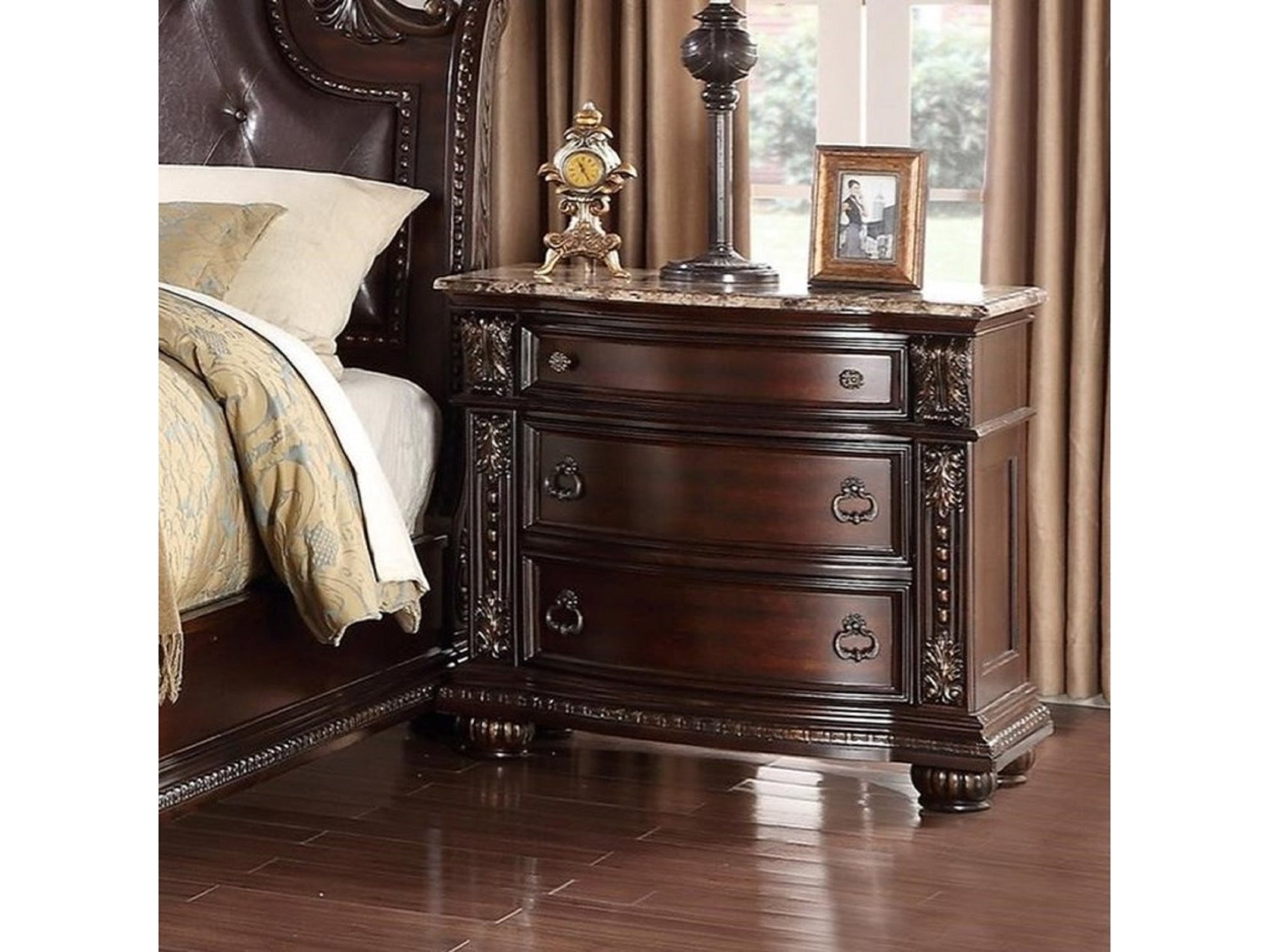 1Pc Traditional Style End Table 3 Drawer Nightstand brown-3 drawers-bedside cabinet-cherry-solid wood